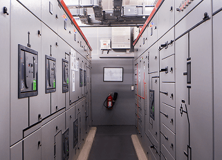 تتحكـــــــــــــــم في تشغيل المولدات بشكل متزامن في المنشآت الكبيرة.<br />تصنع بتيـــــــــــــــار حتى 12000 مللي أمبير وجهد 1000 فولت ودرجة حرارة 55.<br />متوفرة بحمـــــــــاية IP65 ومناسبة للتركيب الداخلي أو الخارجي.<br />