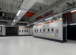 توضع بين اللوحــــات الرئيسية والنهائية لتوزيع الطاقة في المباني الكبيرة.تصمم بتيـــــار يصل إلى 630 أمبير وتتحمل حرارة حتى 55 درجة مئوية.يمكن تركيبهـــــــــــــا جدارياً أو أرضياً وفقاً لمعايير اللجنة الكهروتقنية الدولية.<br />